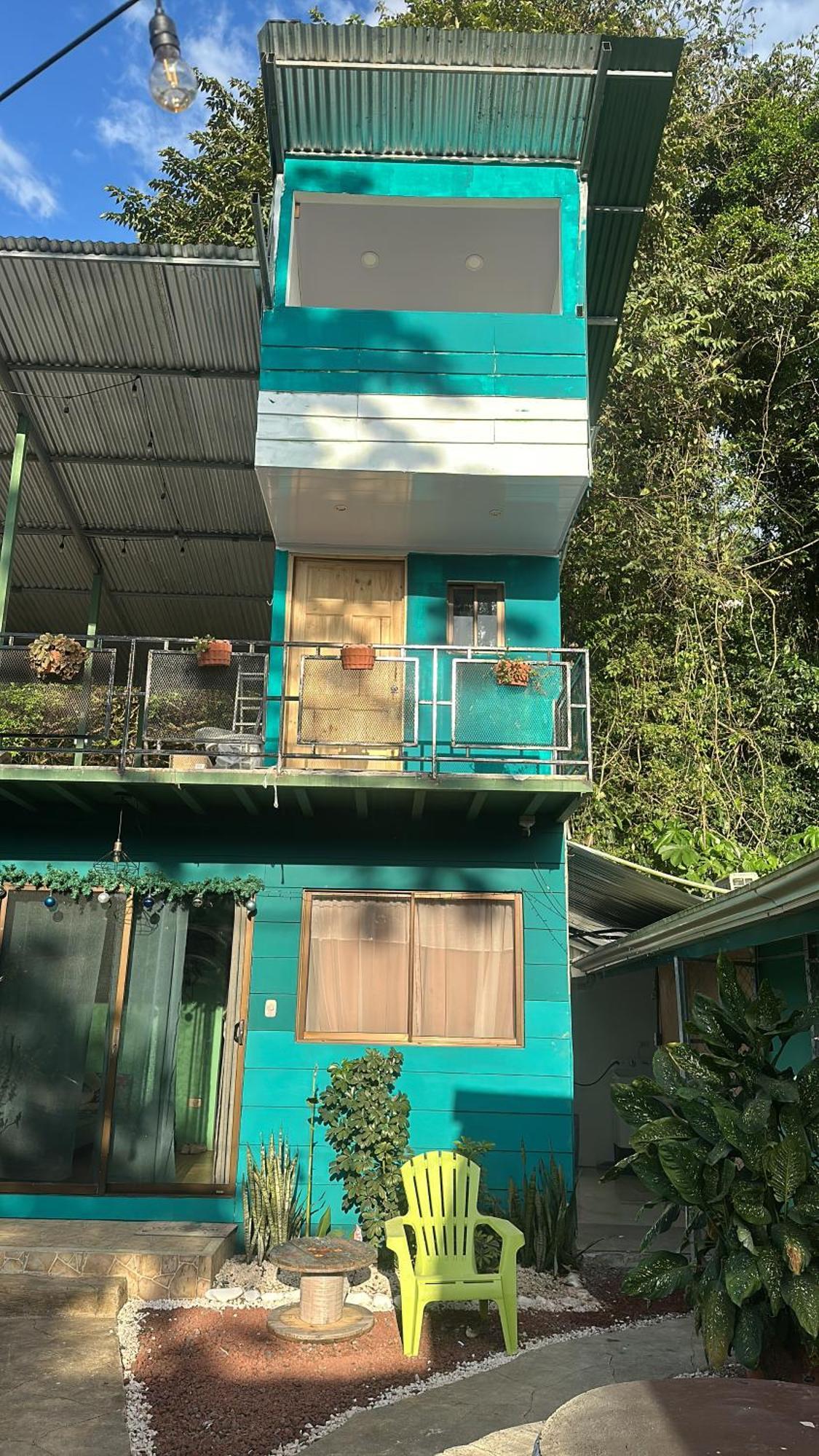 The Jungle Container Bed & Breakfast Quepos Ngoại thất bức ảnh